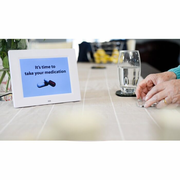 Rosebud Reminder Clock in partnership with Alzheimer's Society - Image 5