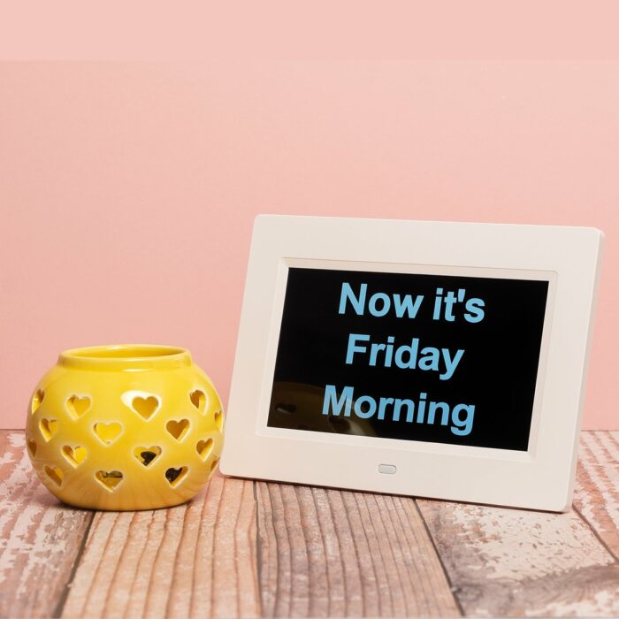 Small 2 in 1 Day Clock 7 inch - Image 3
